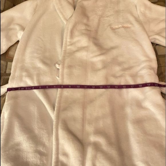 Calvin Klein bath robe - Picture 15 of 16